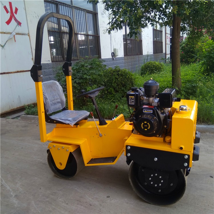 沖擊壓路機是怎么保養的？