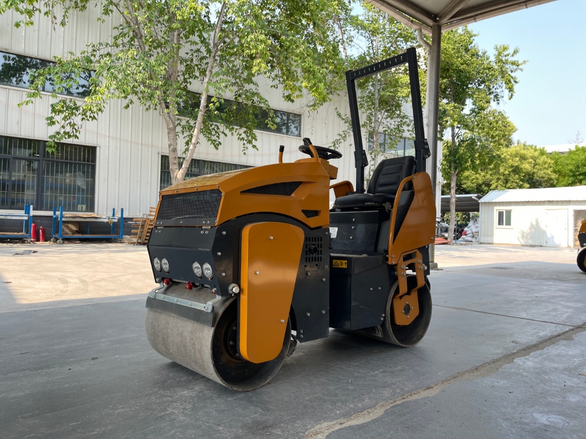 振動鋼輪出現不振動、小型壓路機振動馬達出現故障該如何做？